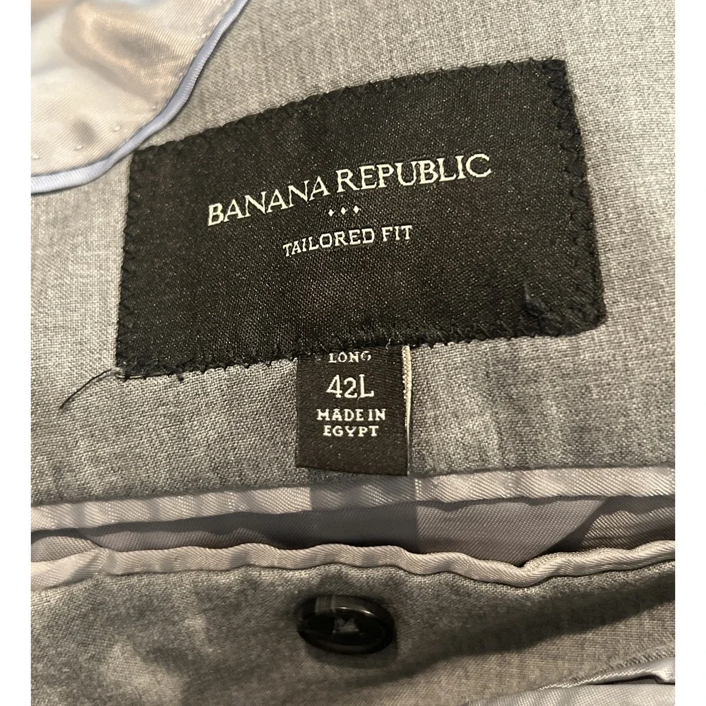 Banana Republic Mens Two Button Tailored Fit Blazer Jacket size 42L heather grey